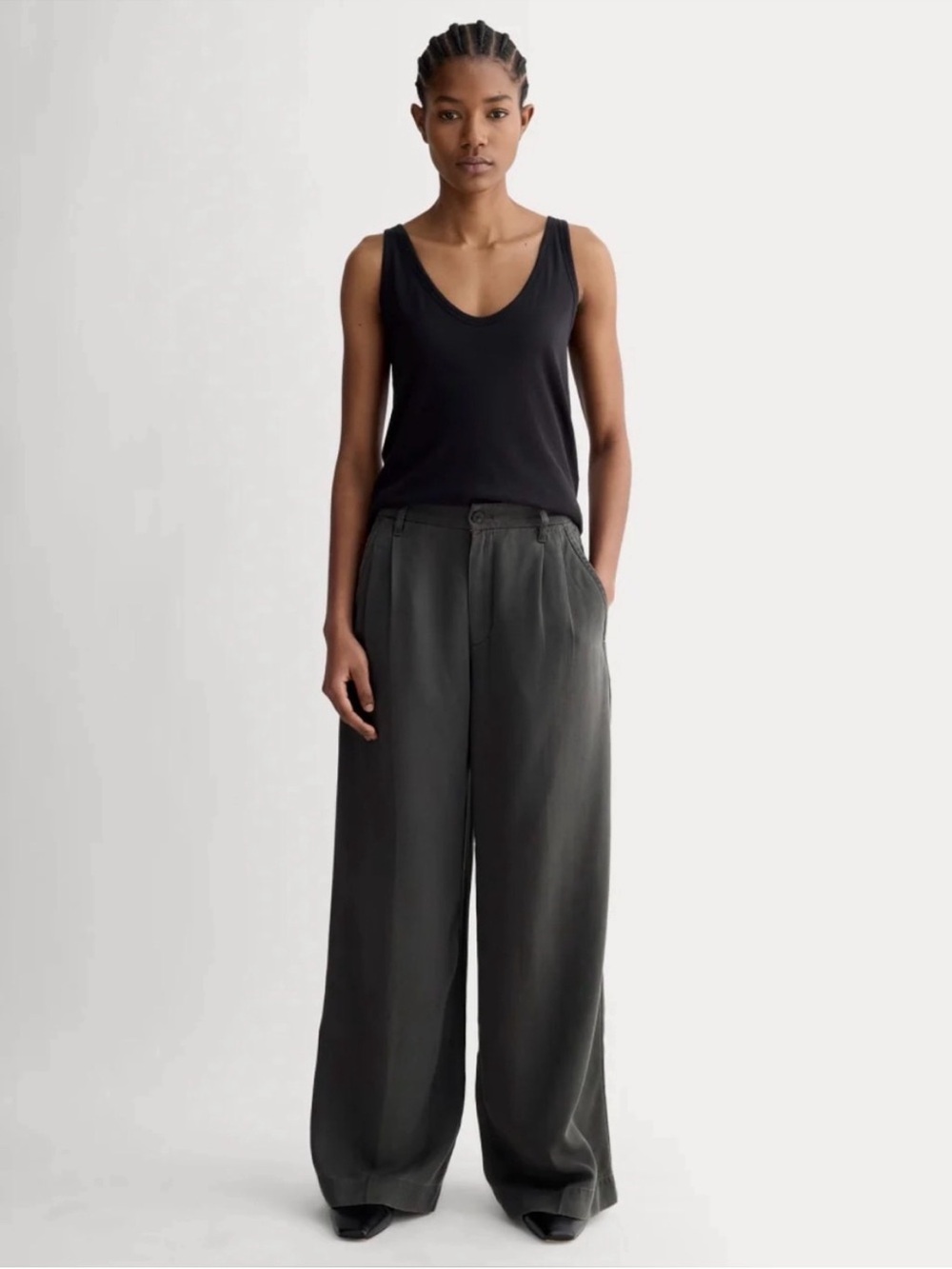 NWT Everlane The Trouser in butter soft Charcoal Wide-Leg Pants